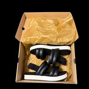 NIB Koolaburra by UGG Anida in Black (Model 1127439) ZL729